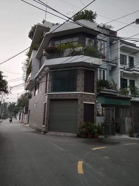 NHÀ ĐẸP KHƯƠNG TRUNG - GẦN Ô TÔ - GẦN HỒ - NỘI THẤT XỊN ĐẸP Y HÌNH Ở NGAY.